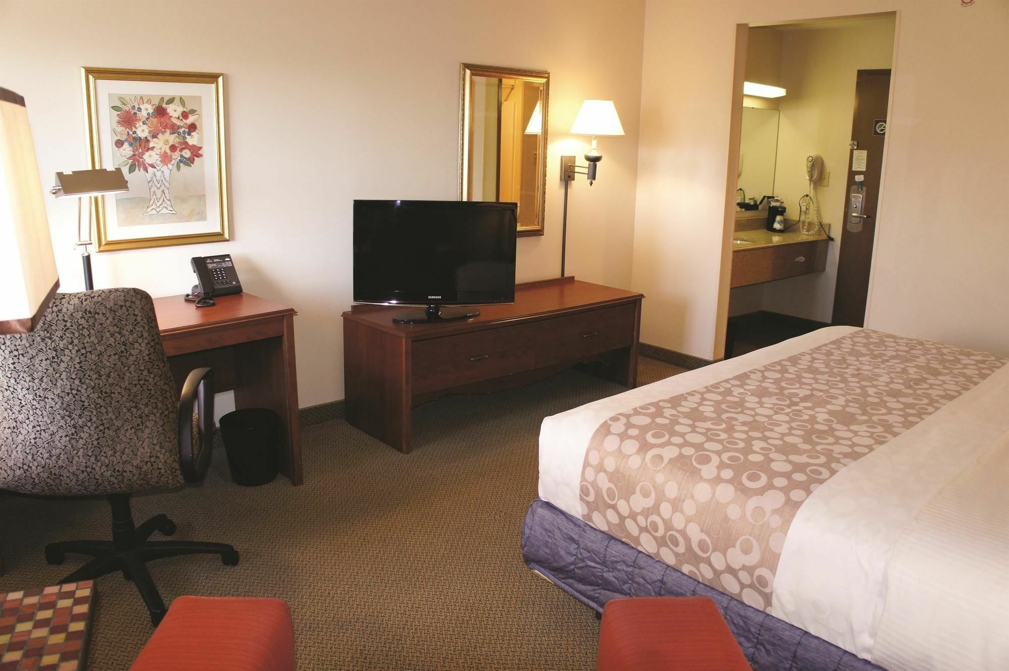 La Quinta Inn By Wyndham St. Louis Hazelwood - Airport North Exterior photo